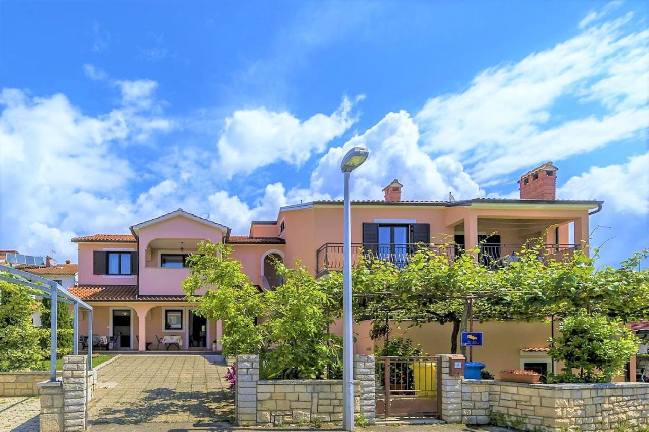 Apartment Complex Silva Rovigno Esterno foto
